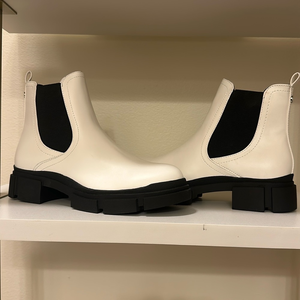 Nine West Women’s Heel Boot